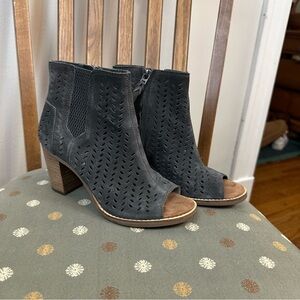 TOMS | Majorca Bootie Gray Size 6 Suede Leather Block Heel Peep Toe Ankle Boots
